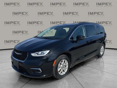 Used 2022 Chrysler Pacifica Touring-L