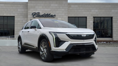 New 2025 Cadillac Optiq Luxury 1