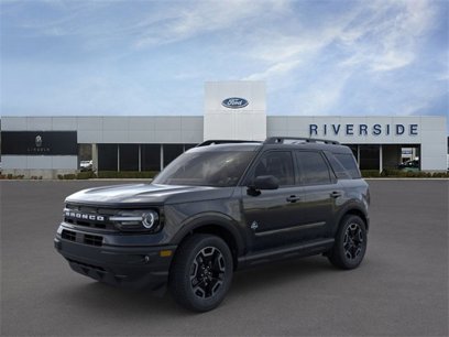 New 2024 Ford Bronco Sport Outer Banks w/ Tech Package