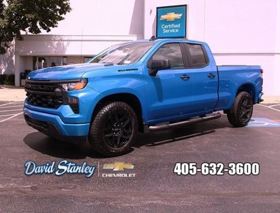 New 2025 Chevrolet Silverado 1500 Custom w/ Turbomax Blackout Package
