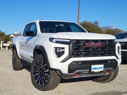 New 2025 GMC Canyon AT4 w/ Nightfall Edition
