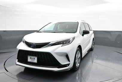 Certified 2023 Toyota Sienna XSE