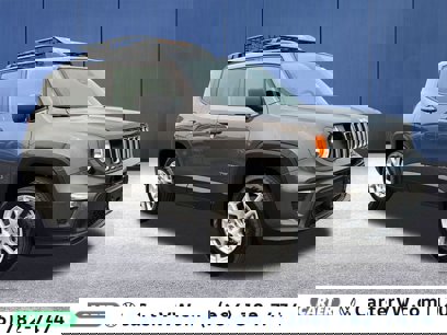 Used 2023 Jeep Renegade Latitude