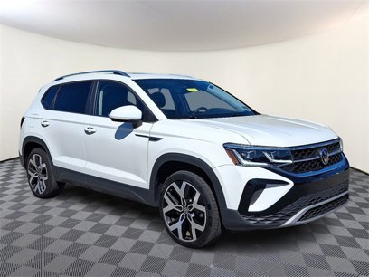Used 2022 Volkswagen Taos SEL w/ Panoramic Sunroof Package