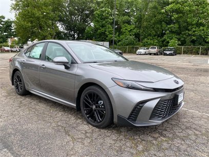 New 2025 Toyota Camry SE