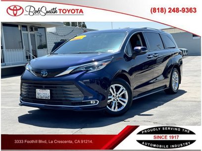 Certified 2023 Toyota Sienna Platinum