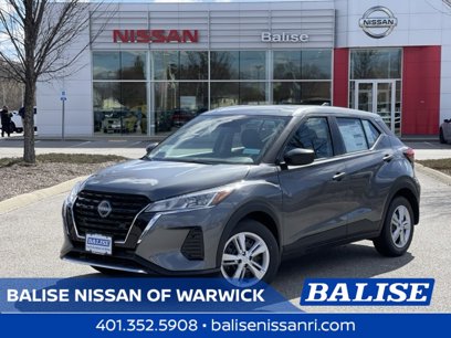 New 2025 Nissan Kicks Play S
