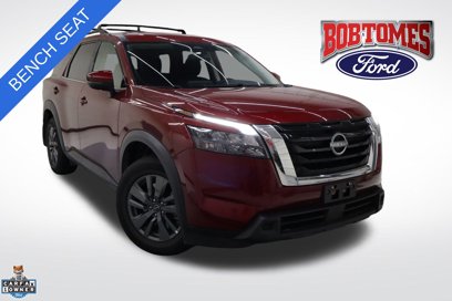 Used 2024 Nissan Pathfinder SV