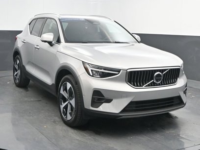 Certified 2025 Volvo XC40 B5 Plus