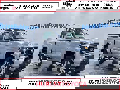 New 2025 Toyota Tacoma SR5