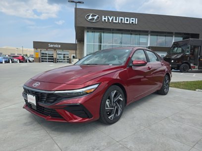 New 2024 Hyundai Elantra SEL w/ Convenience Package