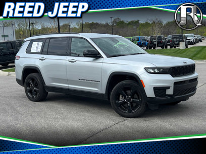 Used 2023 Jeep Grand Cherokee L Laredo