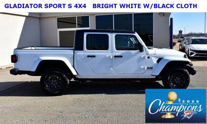 New 2025 Jeep Gladiator Sport