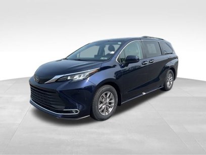 Used 2022 Toyota Sienna XLE