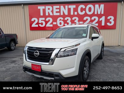 Used 2023 Nissan Pathfinder SL