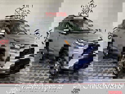New 2025 Toyota RAV4 XLE