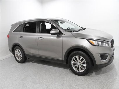 Used 2016 Kia Sorento LX w/ LX Convenience Package