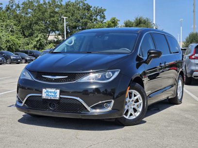 Used 2020 Chrysler Pacifica Touring w/ Advanced Safetytec Group
