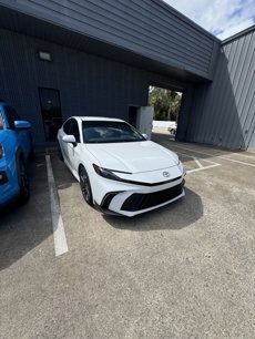 Used 2025 Toyota Camry SE
