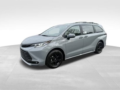 New 2025 Toyota Sienna XLE Woodland Edition