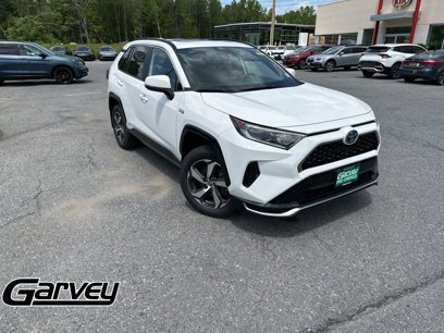Used 2021 Toyota RAV4 SE w/ Weather & Moonroof Package
