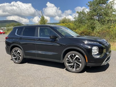 Used 2023 Mitsubishi Outlander SE