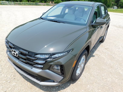 New 2025 Hyundai Tucson SE