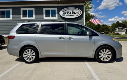 Used 2017 Toyota Sienna XLE