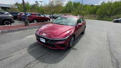 New 2025 Hyundai Elantra Blue