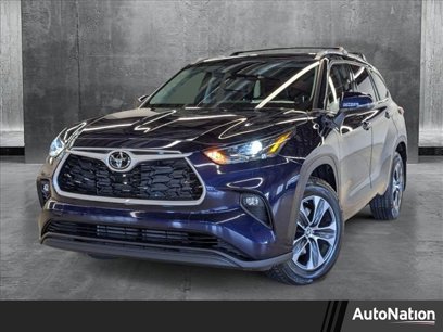 Used 2022 Toyota Highlander XLE