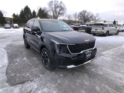 New 2025 Kia Sorento S w/ Panoramic Sunroof Package