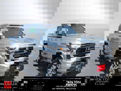 New 2025 Toyota Tacoma SR5