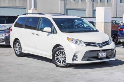 Certified 2019 Toyota Sienna Limited Premium