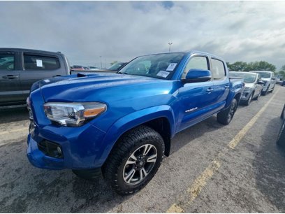 Used 2017 Toyota Tacoma TRD Sport w/ Tow Package (A/T)