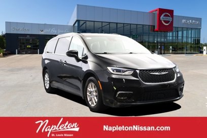 Used 2021 Chrysler Pacifica Touring-L