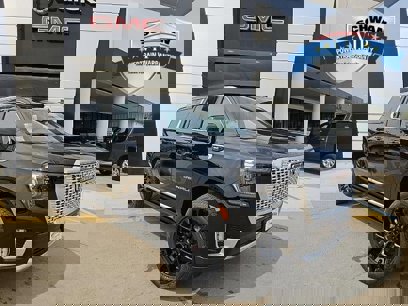 New 2024 GMC Yukon XL Denali w/ Denali Reserve Package