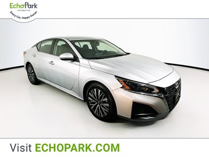 Used 2023 Nissan Altima 2.5 SV