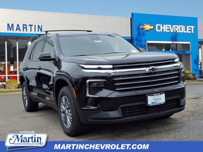 New 2025 Chevrolet Traverse LT w/ Enhanced Driving Package