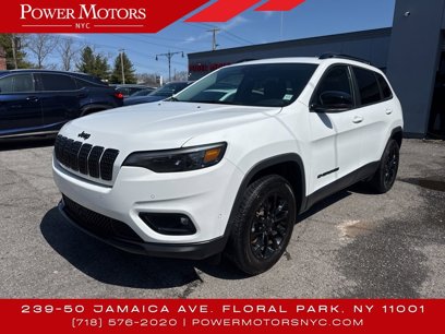 Used 2023 Jeep Cherokee Altitude Lux