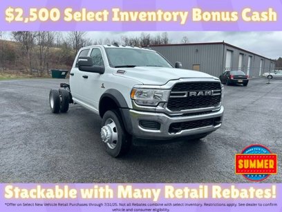 New 2024 RAM 5500 Tradesman w/ Chrome Appearance Group