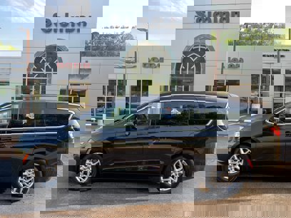 Certified 2023 Chrysler Pacifica Touring-L