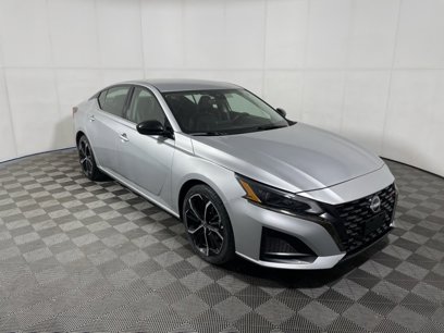 Used 2023 Nissan Altima 2.5 SR