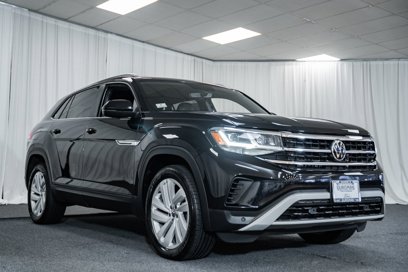 Used 2021 Volkswagen Atlas Cross Sport SE w/ Panoramic Sunroof Package