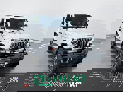 New 2025 Jeep Wrangler Unlimited Sahara