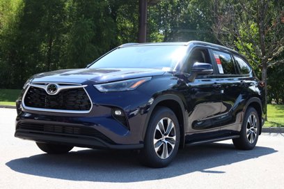 New 2025 Toyota Highlander XLE