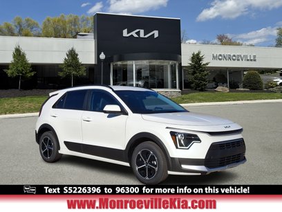 New 2025 Kia Niro LX