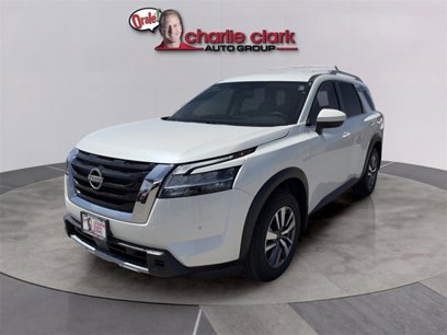 Certified 2024 Nissan Pathfinder SL