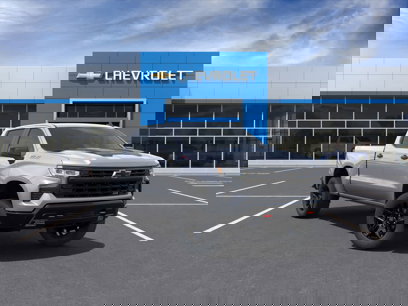 New 2025 Chevrolet Silverado 1500 LT Trail Boss w/ LPO, Dark Essentials Package
