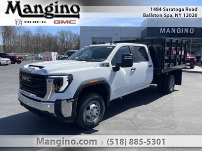 New 2024 GMC Sierra 3500 Pro w/ Convenience Package