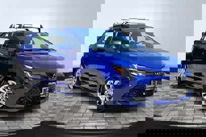 New 2025 Toyota Corolla SE